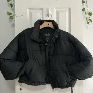 Hollister Cropped Puffer Jacket